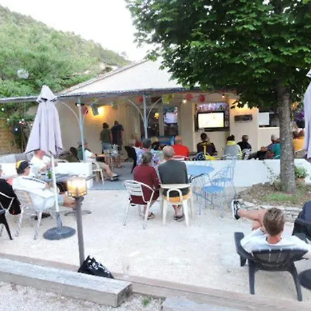 Mobil Cosy Avec Terrasse Pour 4 A - Api-1-52-533 Venterol (Drome)