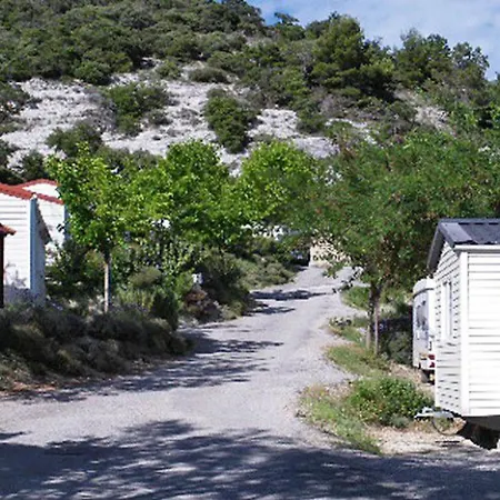 Mobil Cosy Avec Terrasse Pour 4 A - Api-1-52-533 Venterol (Drome)